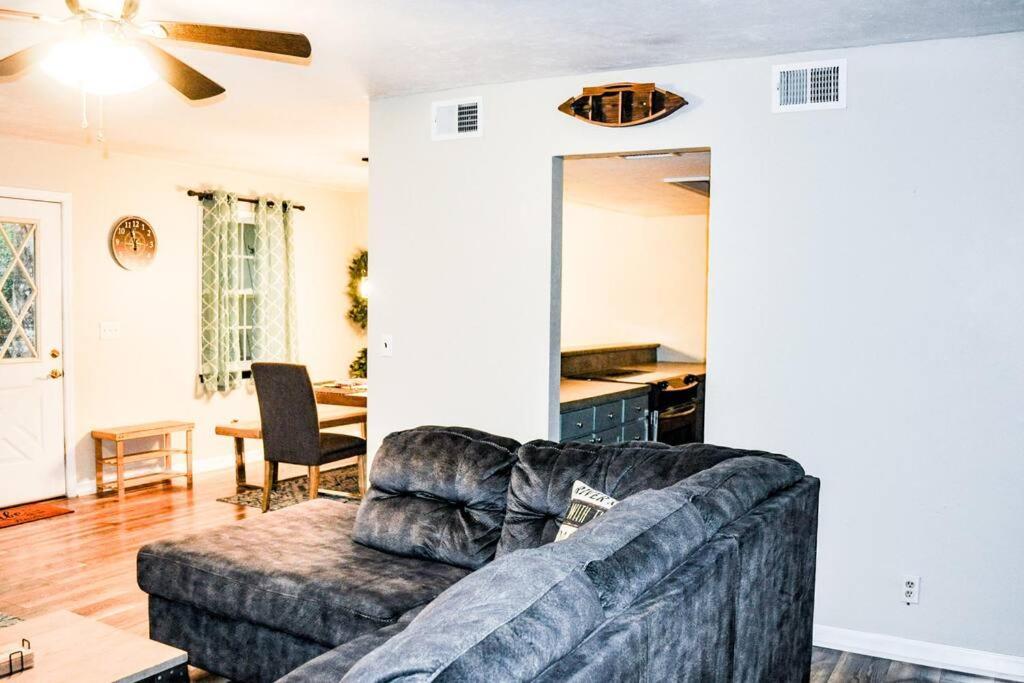 Huck's Hideaway Near The Santa Fe River Fort White